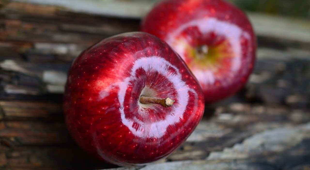 apples, red, pair