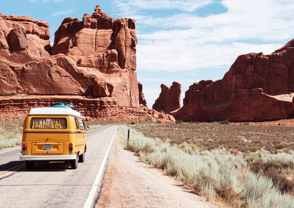 arches national park, van, drive